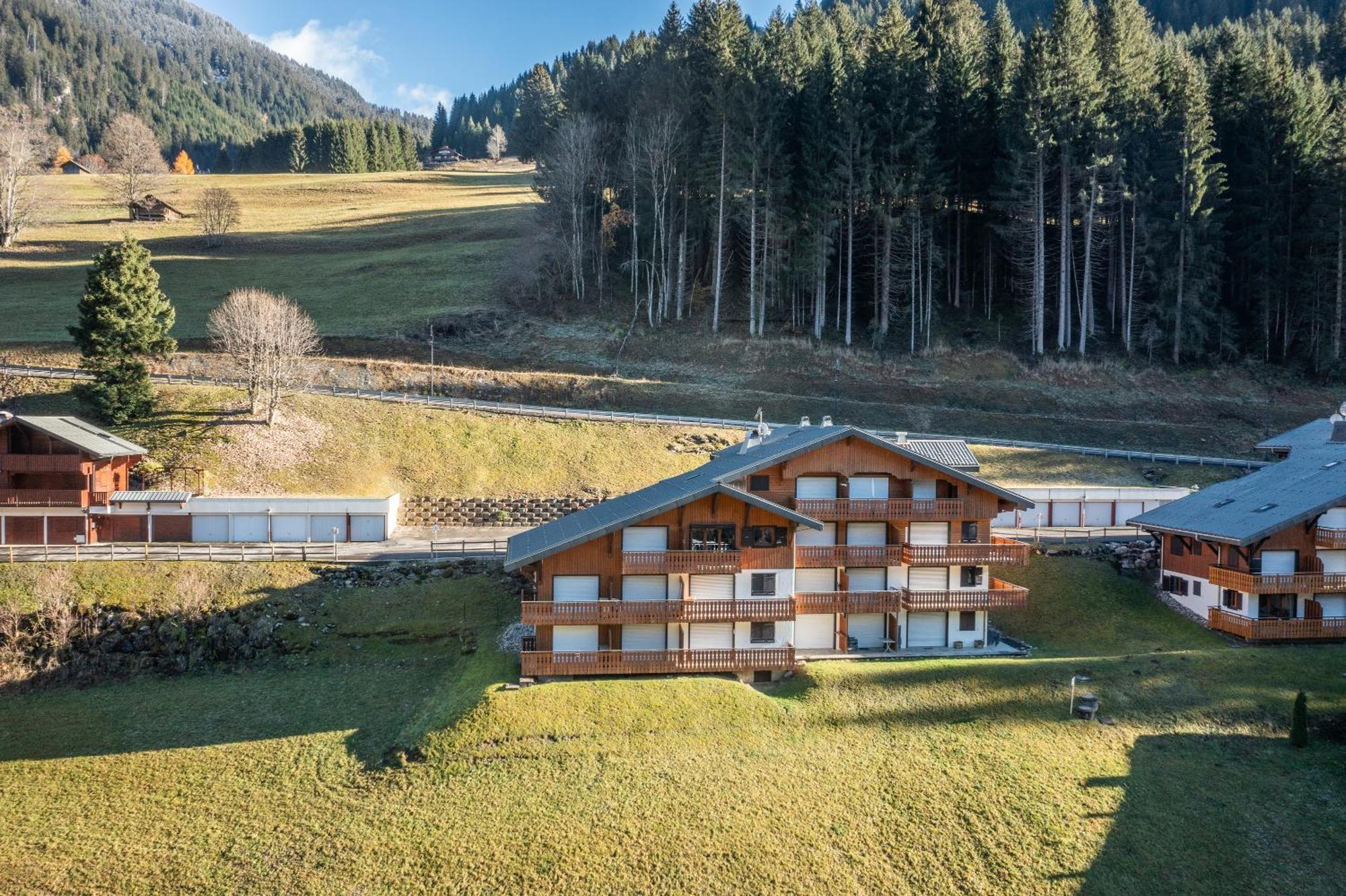 Appartement T3 Chatel Exterior photo